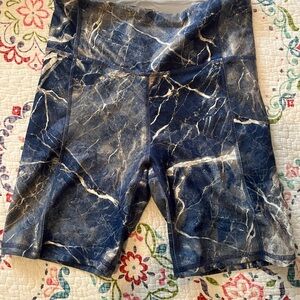 Jessica Simpson athletoc short. Blue marble